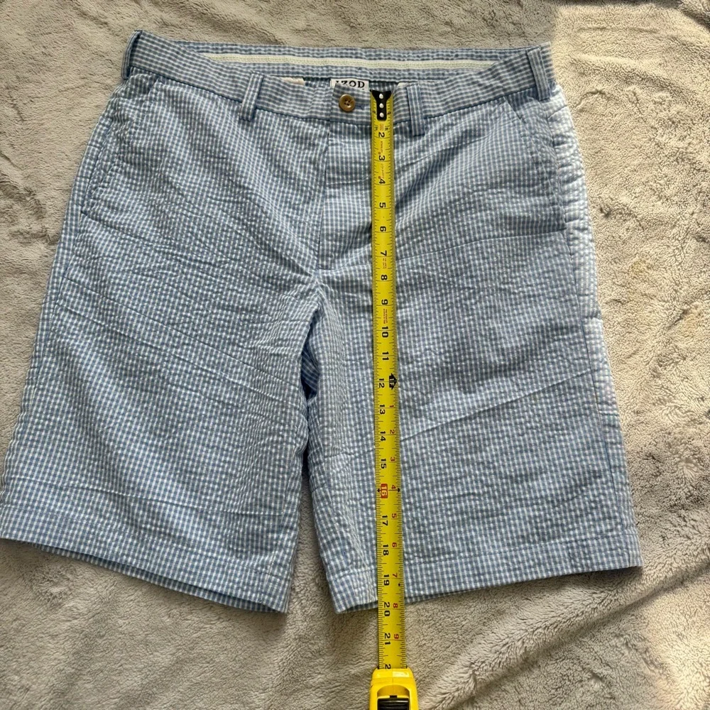 Izod Blue Checkered Flat Front Mens Golf Shorts‎ Size 34
